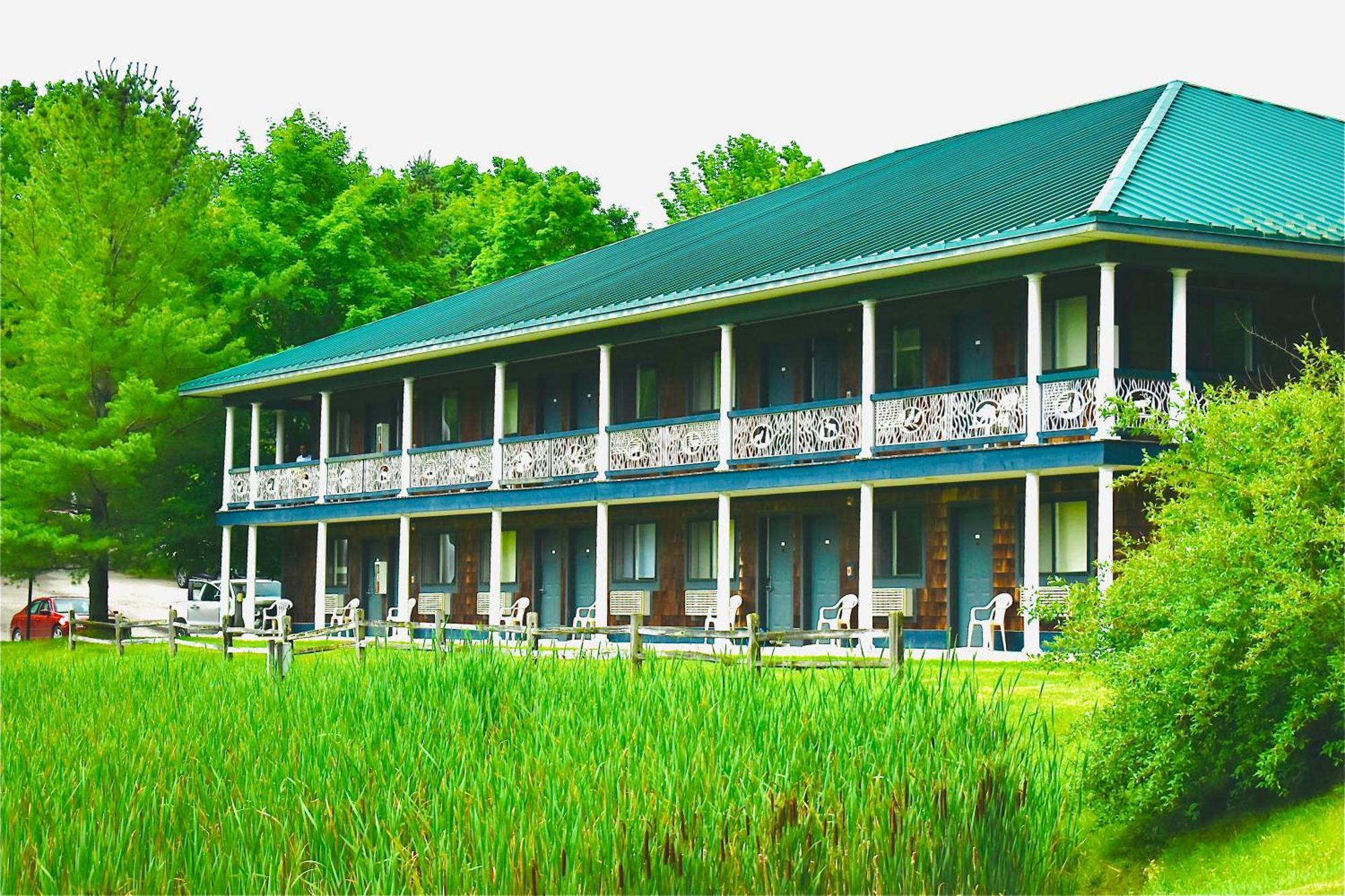4 Season Fun At Legend Cottage Inn Bellaire Esterno foto